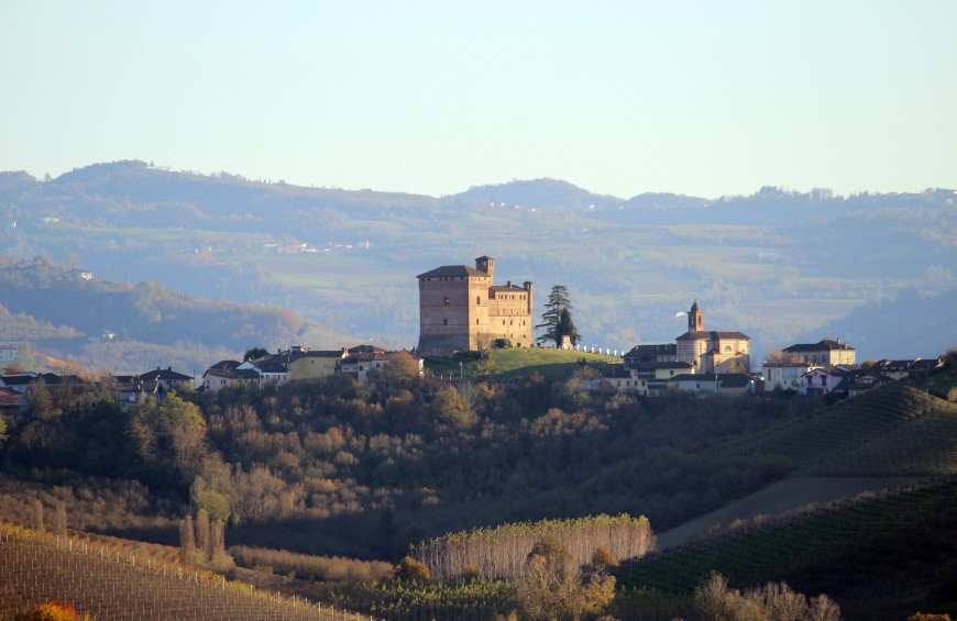 Weekend in Langhe: wines and castles