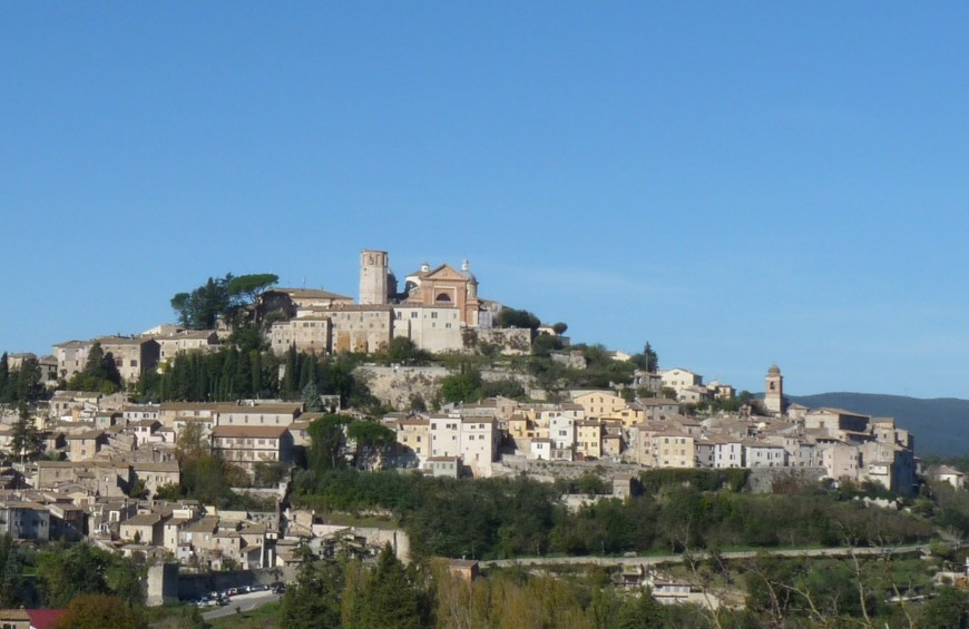 On the roads of the Romans: waterways and stone