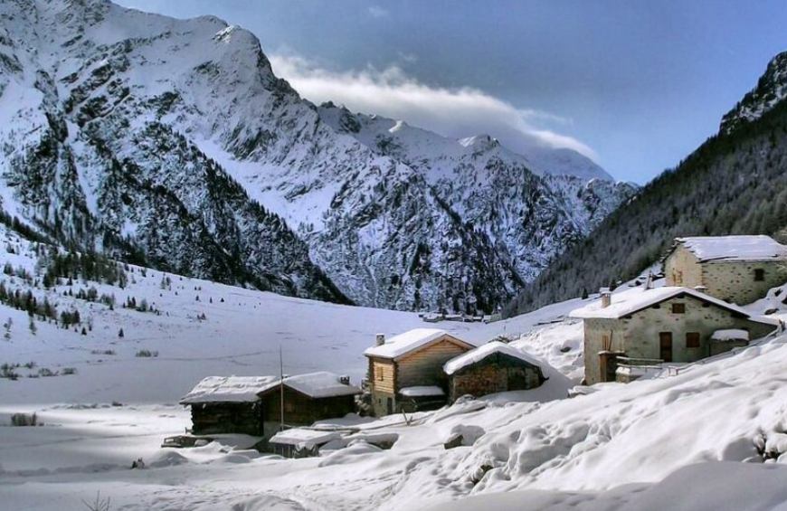 Weekend in Valtellina: trekking e slitta in notturna!