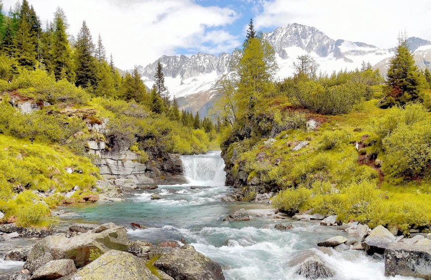 Madonna di Campiglio: eBike and Trekking on the Brenta Dolomites!