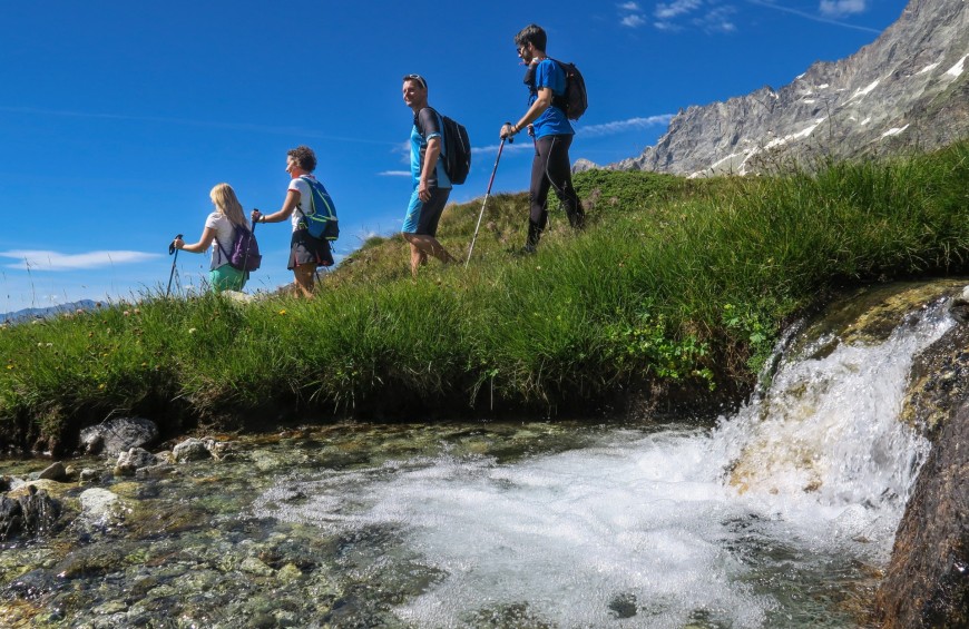 Trekking ai piedi del Monte Cervino