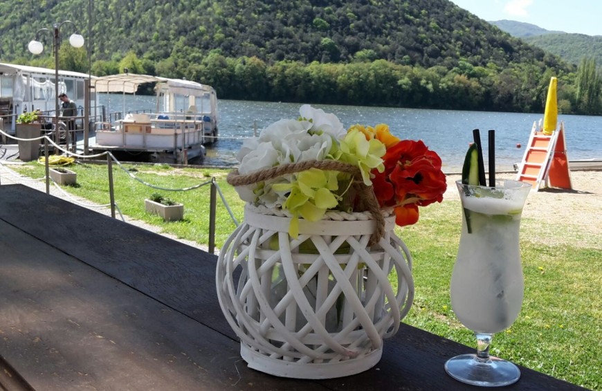 Tour in battello del Lago di Piediluco con stop fotografici e aperitivo