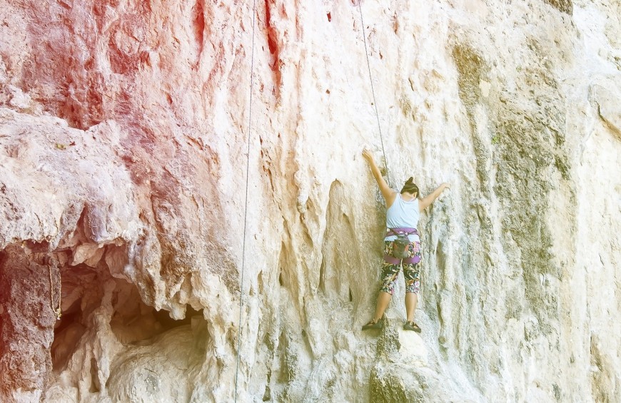 A day of climbing in the Tuscan cliffs