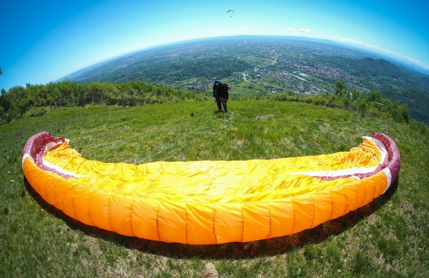 Volo in parapendio biposto o deltaplano biposto a Castelluccio di Norcia o Poggio Bustone