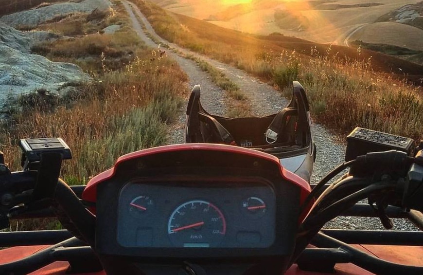 Quad Up and Down Tour in Toscana