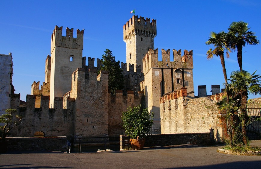 Passeggiata a Sirmione e crociera sul lago di Garda