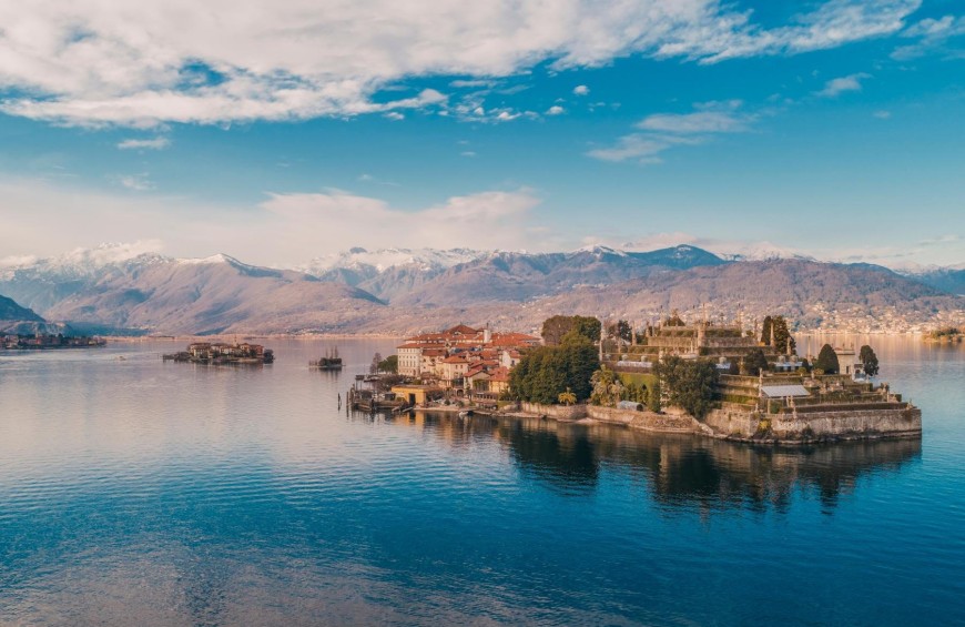 Borromee Islands: hop-on hop-off boat tour from Stresa