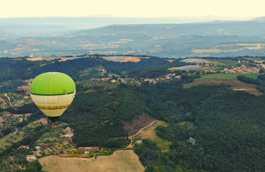 Hot air balloon flight over the Tiber Valley