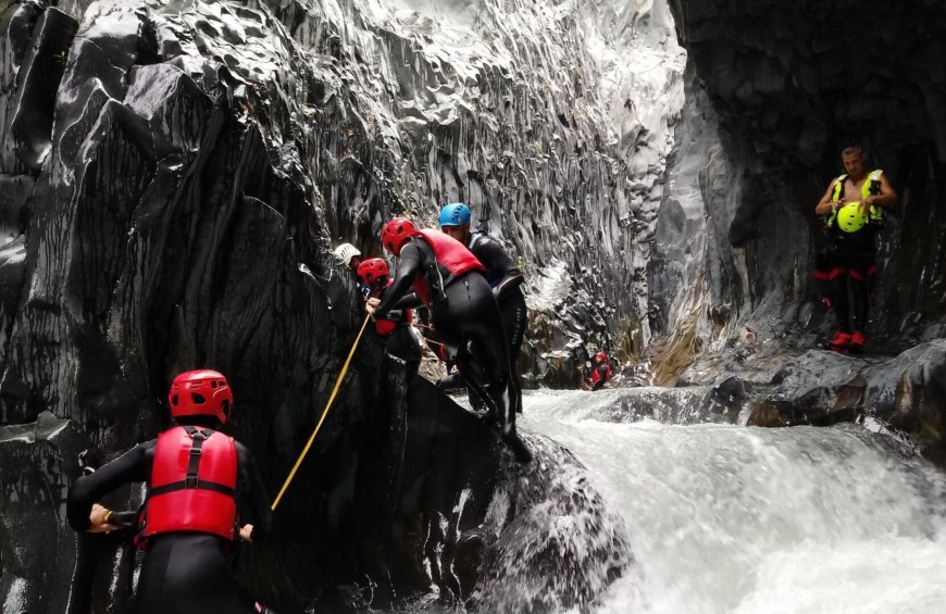 Alcantara Body Rafting